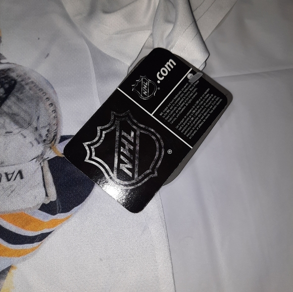 NHL | Levelwear NWT Boston Bruins Rask 40 White Tshirt Size 14/16 - Picture 5 of 7